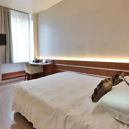 Western Madison 4* Milan