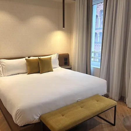 Western Madison Отель Милан