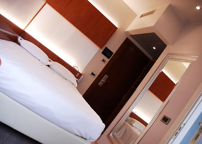 Отель Western Madison Милан