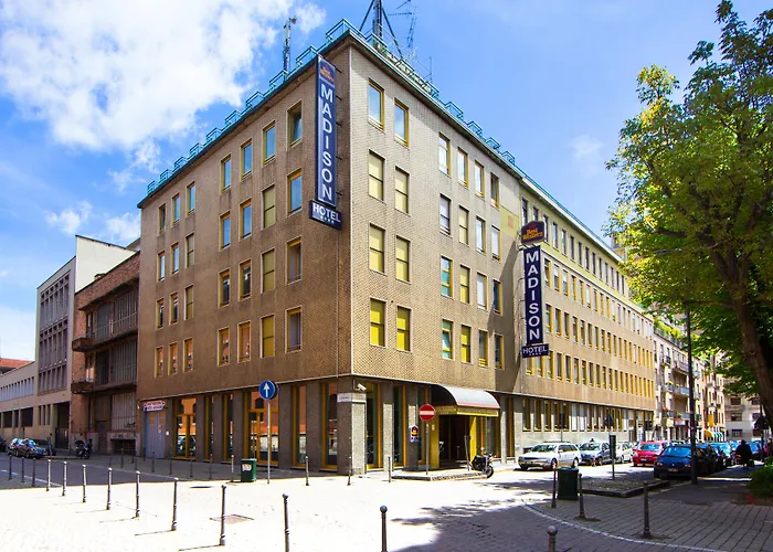 Western Madison 4* Милан