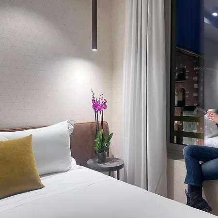 Отель Western Madison 4*
