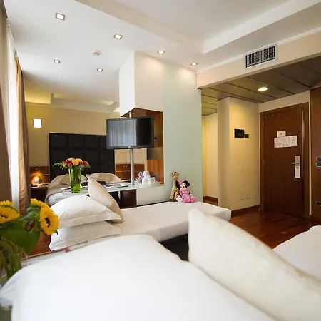 Western Madison 4* Милан